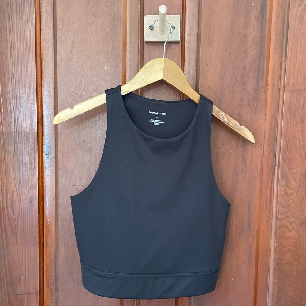 SPORTY AND SOLID — Athletic Top